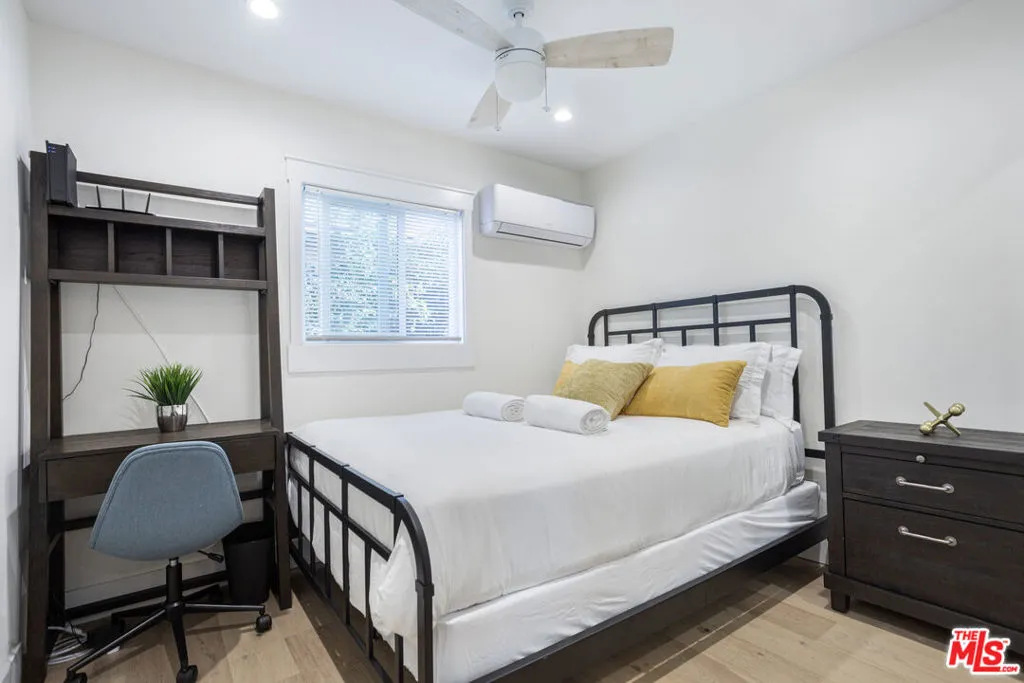 1438 W 30th Street, Los Angeles, California 90007 home-pic-14